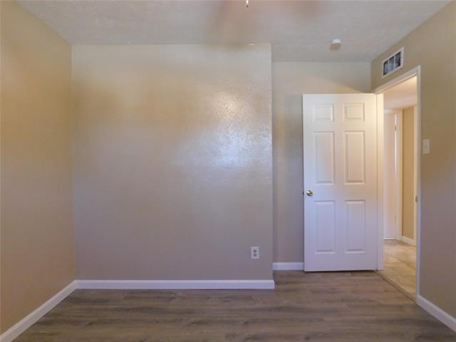 Building Photo - 5236 Nash Dr