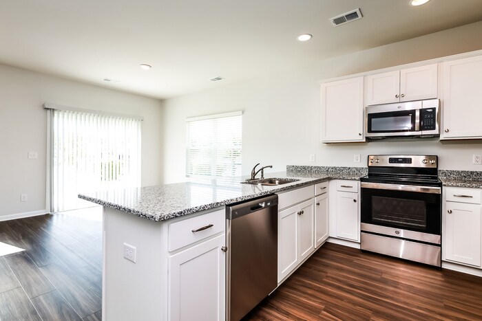 Building Photo - 269 Clydesdale Cir