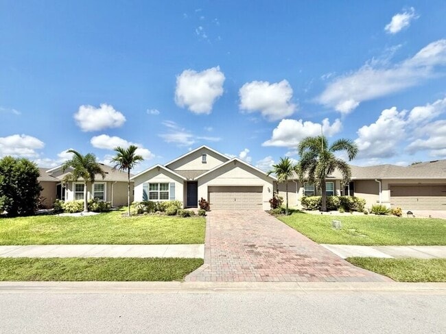 Primary Photo - 3422 Cancun Ct