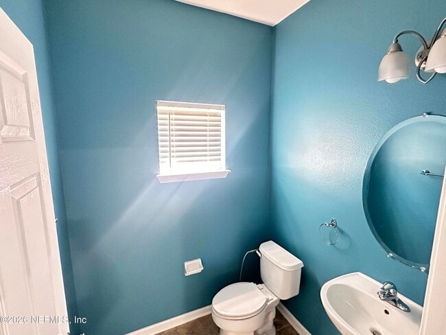 Building Photo - 4163 Highwood Dr