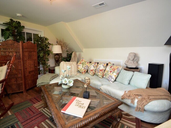 Building Photo - 4678 Kiser Island Rd