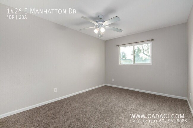 Building Photo - 1426 E Manhatton Dr