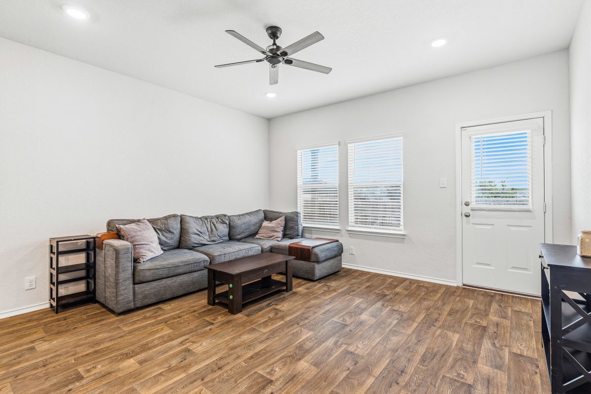 Building Photo - 10512 Gala Blvd