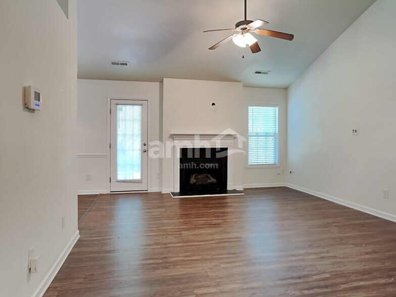 Building Photo - 375 Walden Ridge Ct