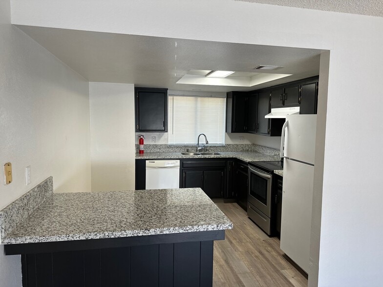 Building Photo - 3616 Panama Ln