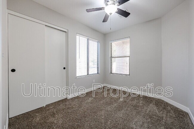 Building Photo - 15008 W Ventura St