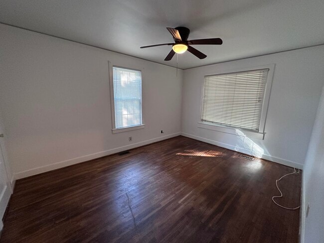 Building Photo - 1776 Pine Tree Rd