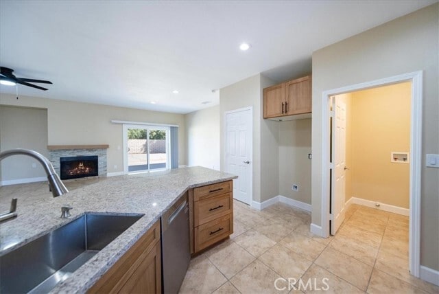 Building Photo - 2564 Wallace Ct