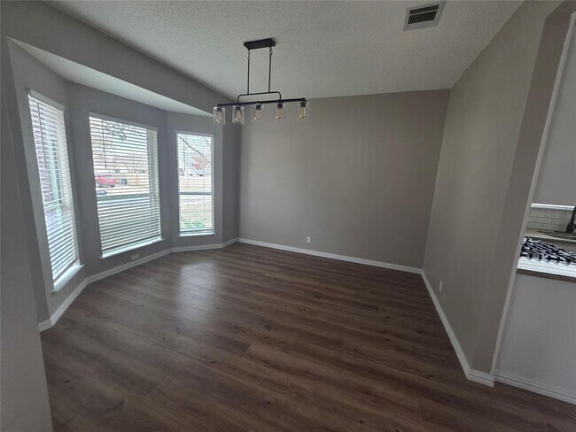 Building Photo - 8507 Chat Ln