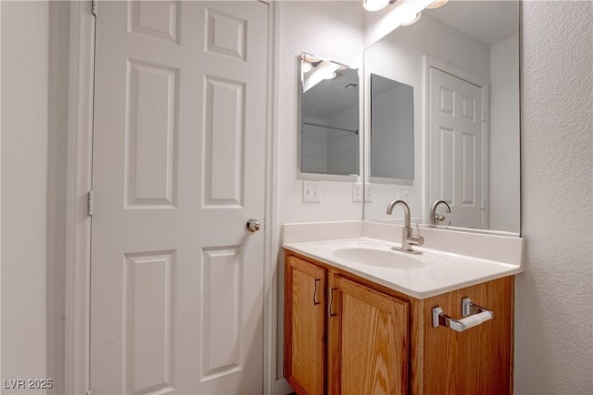 Building Photo - 6348 War Emblem Ct