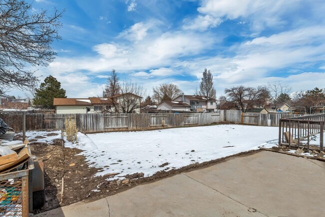 Building Photo - 4866 Gaskill Way