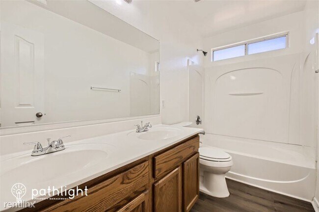 Building Photo - 4 br, 2.5 bath House - 11587 Longley Lane ...