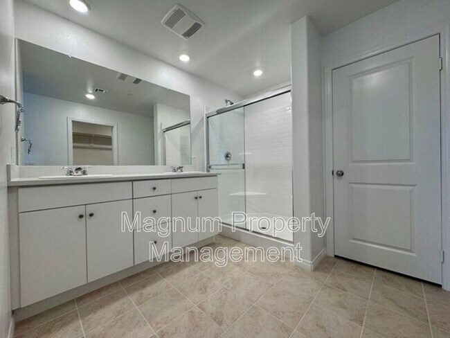 Building Photo - 30326 Corte Santa Barbara