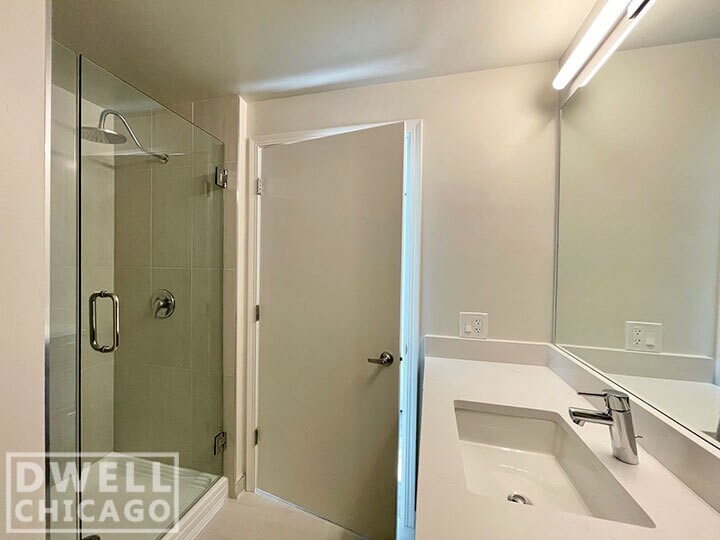 Building Photo - 216 N Canal St