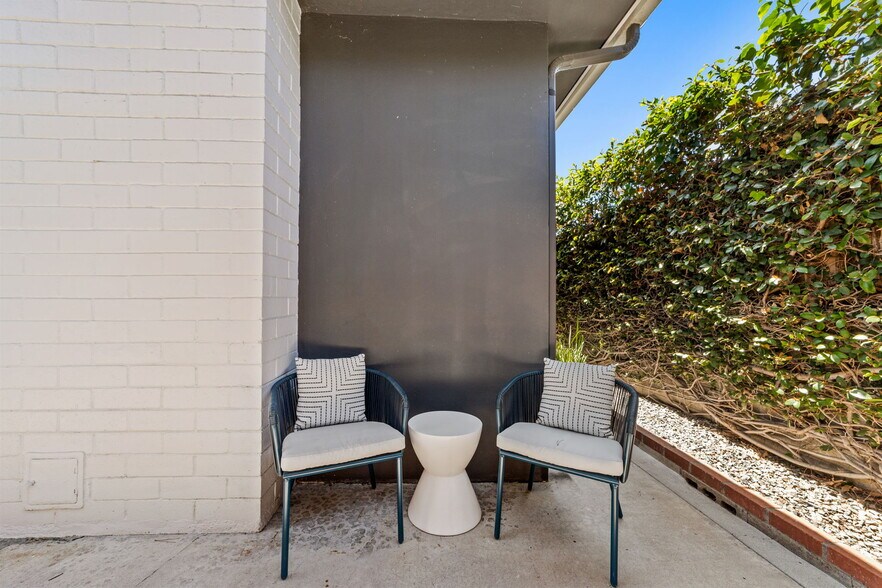 Building Photo - 4759 Baylor Dr