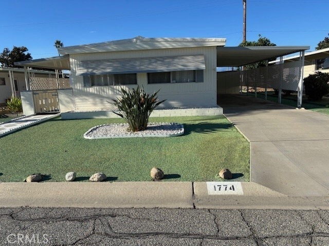 Building Photo - 1774 Santiago Way