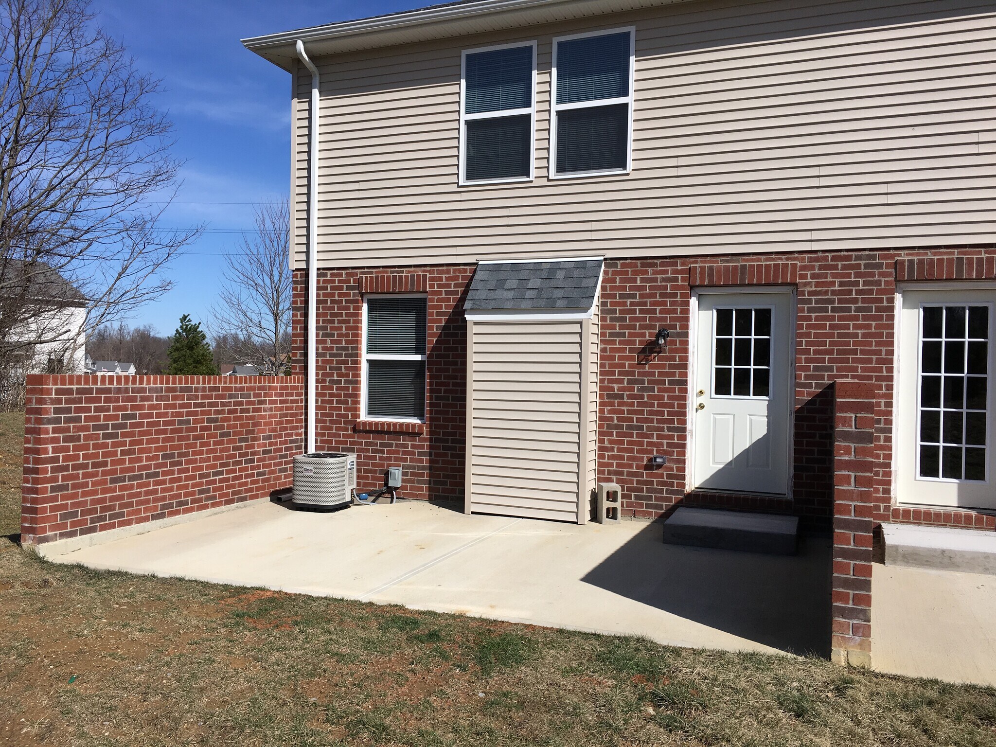 Building Photo - 1712 Athens Dr