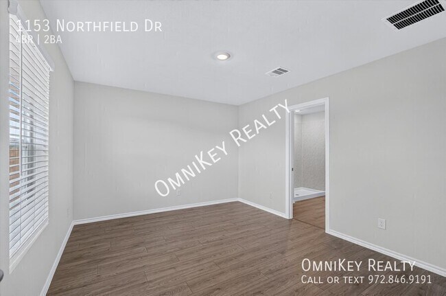 Building Photo - 1153 Northfield Dr
