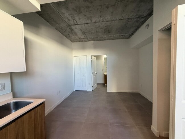 Building Photo - 1159 NW 8th Ave