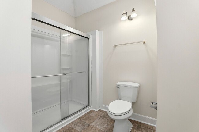 Building Photo - 4BR Home Across from Braelinn Elementary in Peachtree City