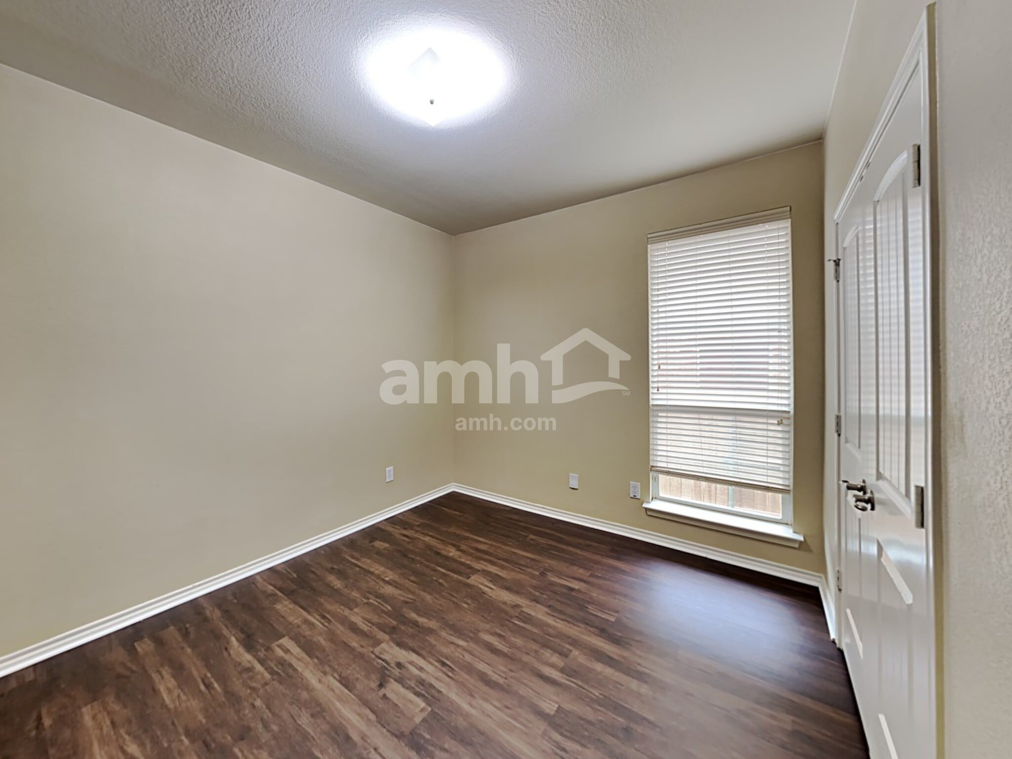 Building Photo - 6136 Kristen Dr