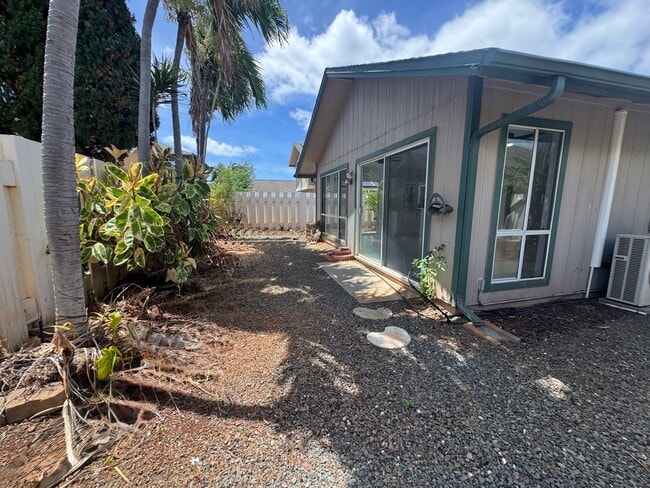 Building Photo - 91-1003-1003 Keoneae Pl