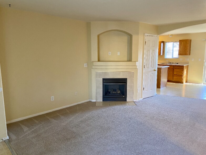 Building Photo - 319 Ellers Grove