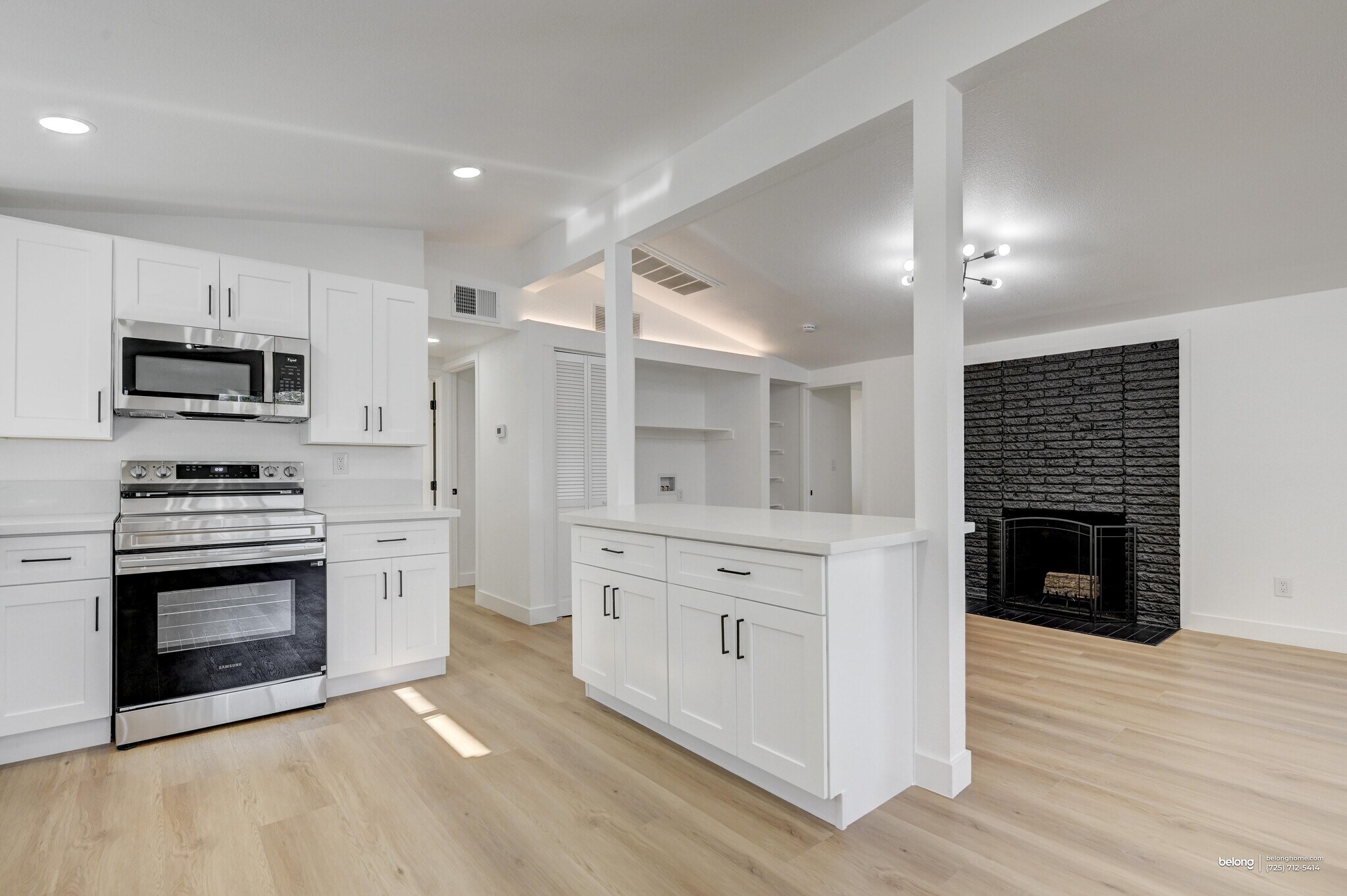 Building Photo - 5326 Evergreen Ave