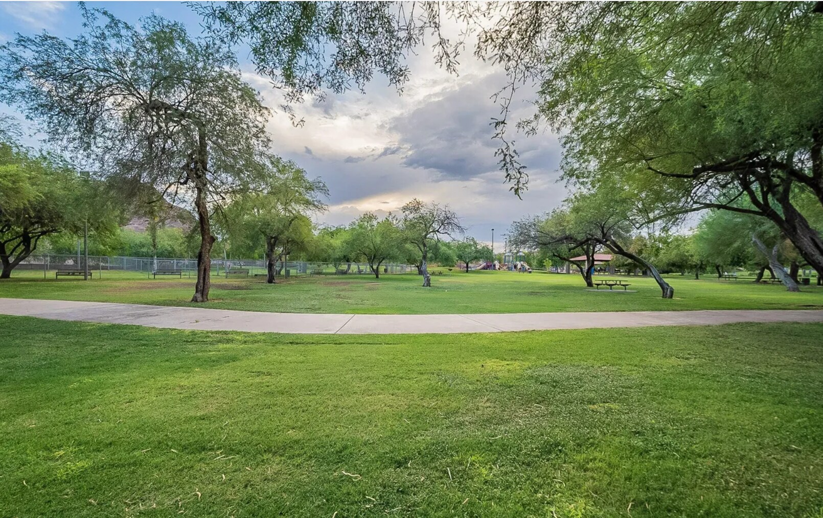 You'll love this FURNISHED home base less than 1 mile from ASU. - 819 N College Ave