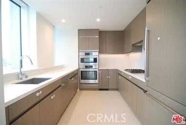 Building Photo - 889 Francisco St