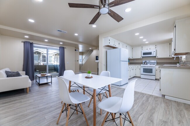 Building Photo - 21249 Figueroa St