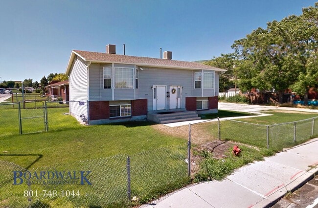 Primary Photo - Spacious 2 Bed 2 Bath Magna Duplex With Pr...