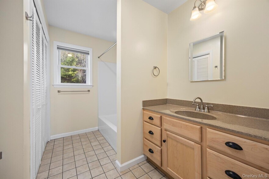 Building Photo - 641 Smithfield Rd