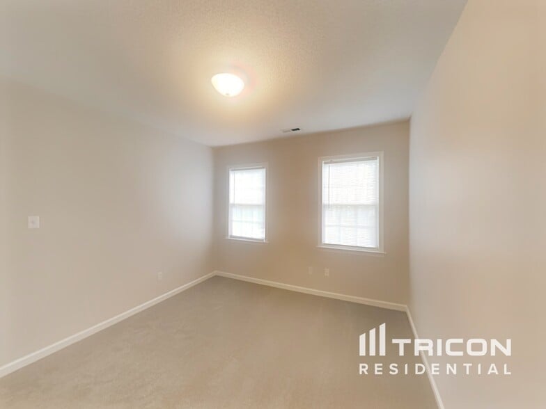 Building Photo - 120 Hocutt Dr