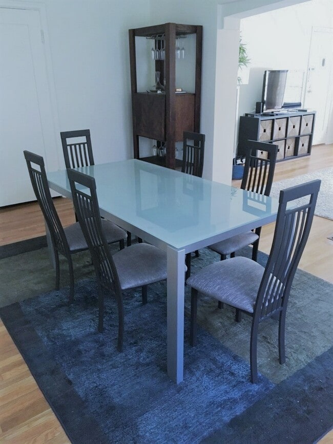 Building Photo - 466 N Orange Grove Ave