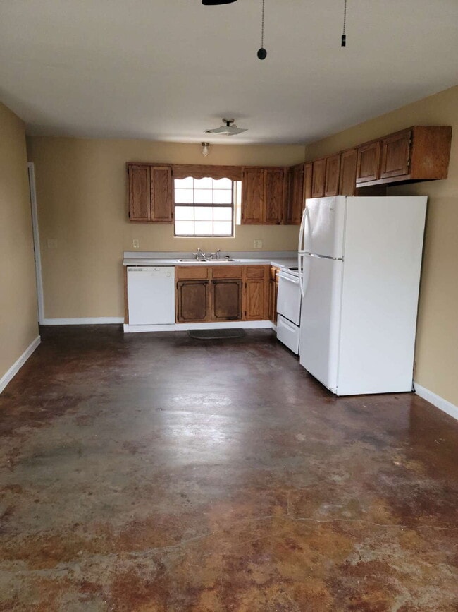 Building Photo - Cozy 2-Bedroom Gem in Bono, AR - Perfect Space with 1 Bath!