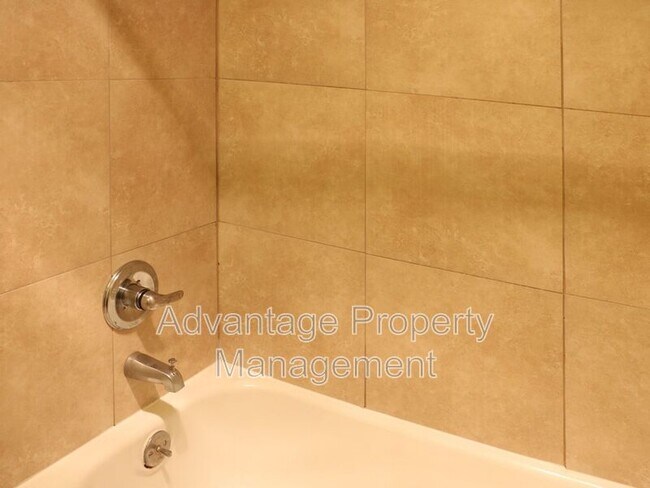 Building Photo - 1250 NW 23rd St