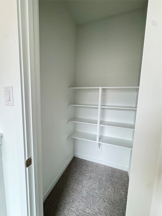 Building Photo - 6423 Green Pedal Ln