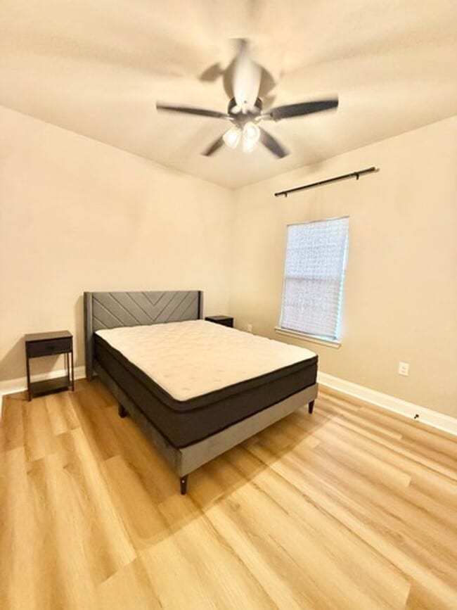 Building Photo - Home for Lease