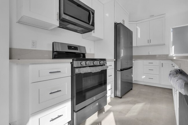 Building Photo - 1155 W Exposition Blvd