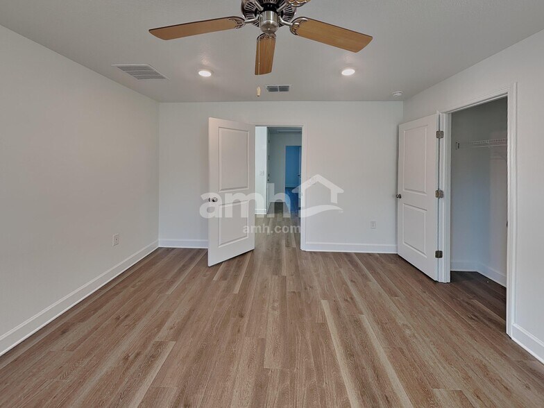 Building Photo - 16508 Cheyanne Ct