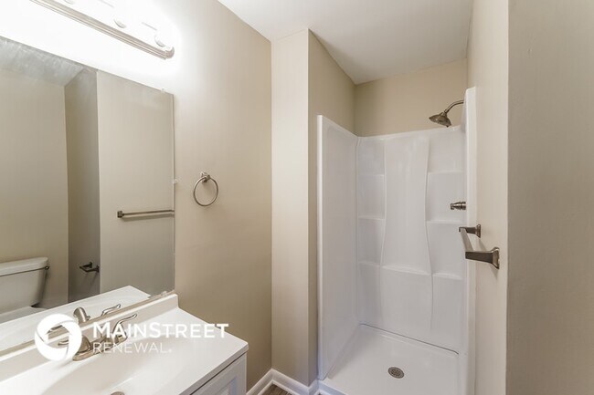 Building Photo - 5240 Jean Dr