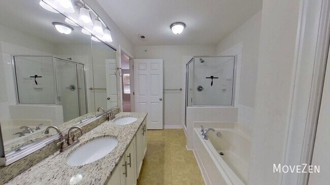 Building Photo - 2200 Valley Edge Dr