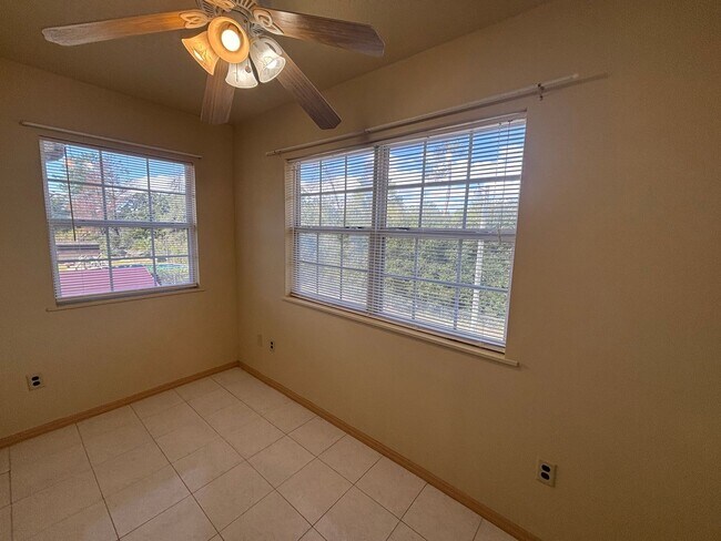 Building Photo - Large home and yard- 4/4 won't last