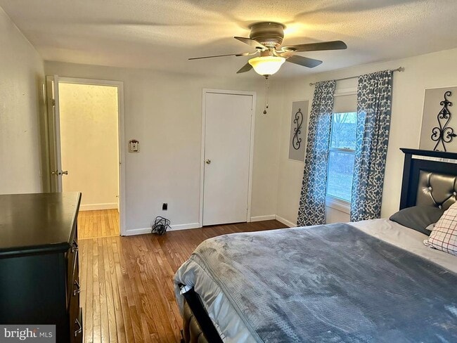 Building Photo - 14661 Rogers Ford Rd