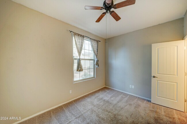 Building Photo - 14771 N 177th Ave