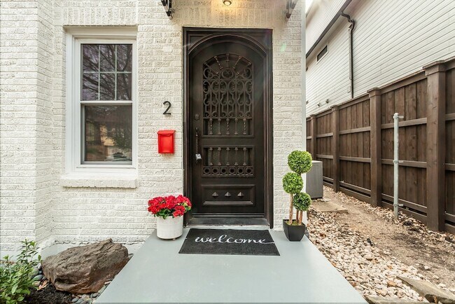 Building Photo - 4204 Prescott Ave