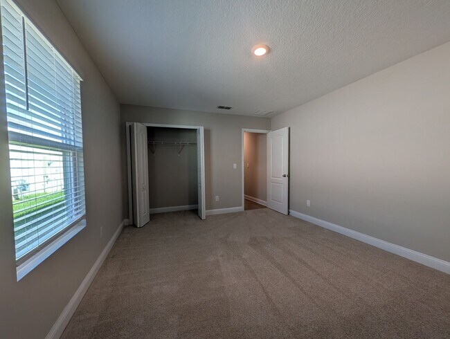 Building Photo - 768 Narvarez Ave