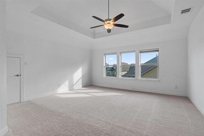 Building Photo - 2328 Lucky Ln