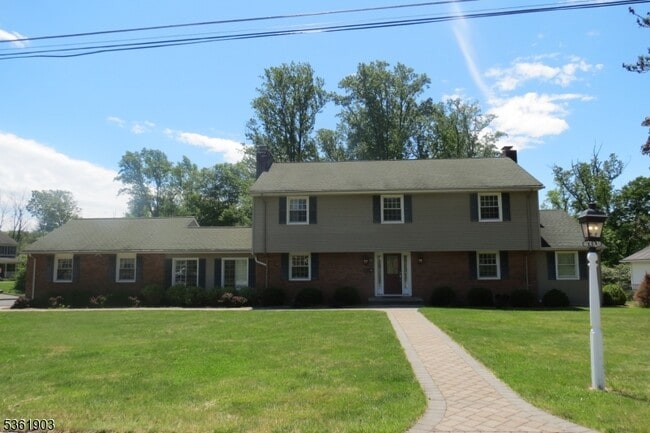 Building Photo - 17 Glenwood Ave